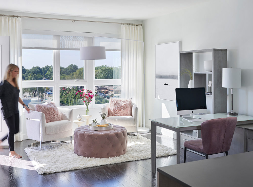 Woodside Village Apartment living room