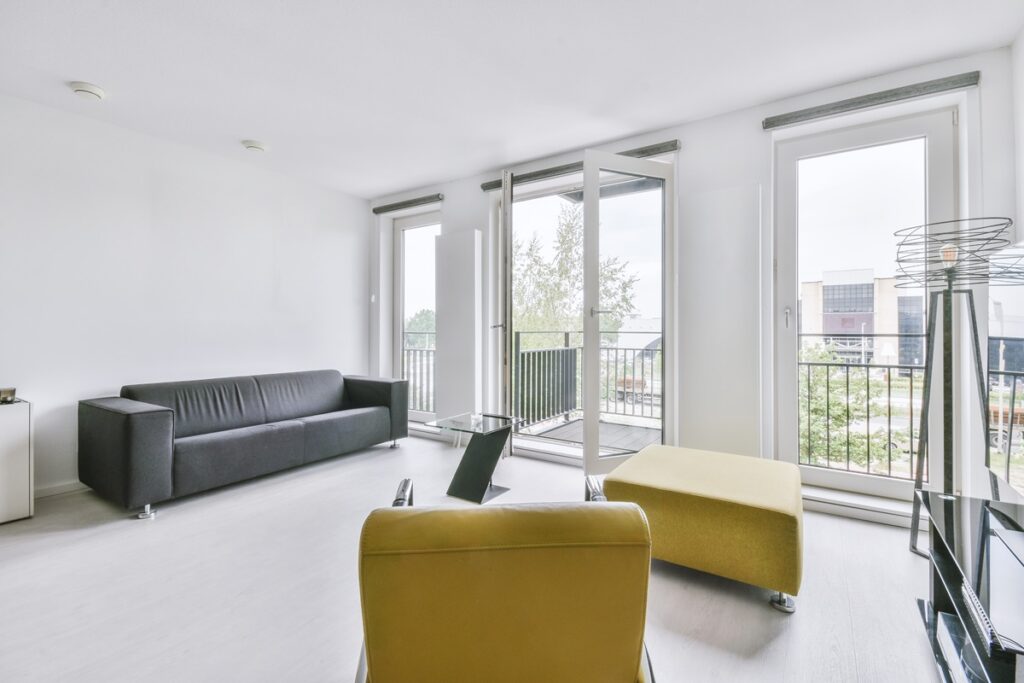 benefits of renting an apartment near work